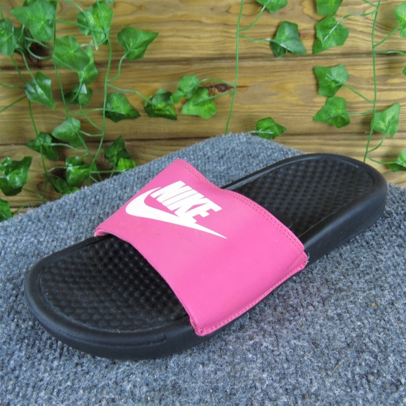 Nike Slide Benassi Girl Y 6 Medium Sandal Pink Synthetic Slip On - Picture 1 of 7